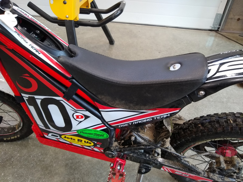 2020-06-22+12+seat+mount+4.jpg